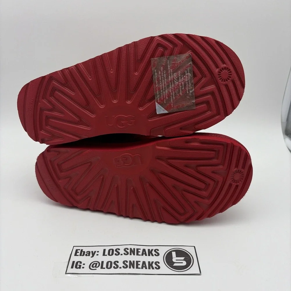 Size 4-Ugg Kids Neumel Red Chukka (1017320K)
